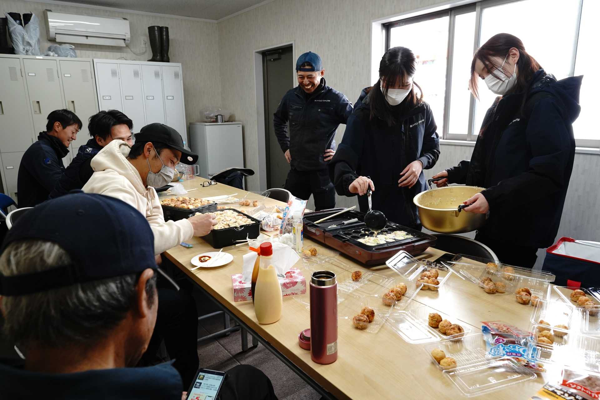 社内でタコパを行いました！